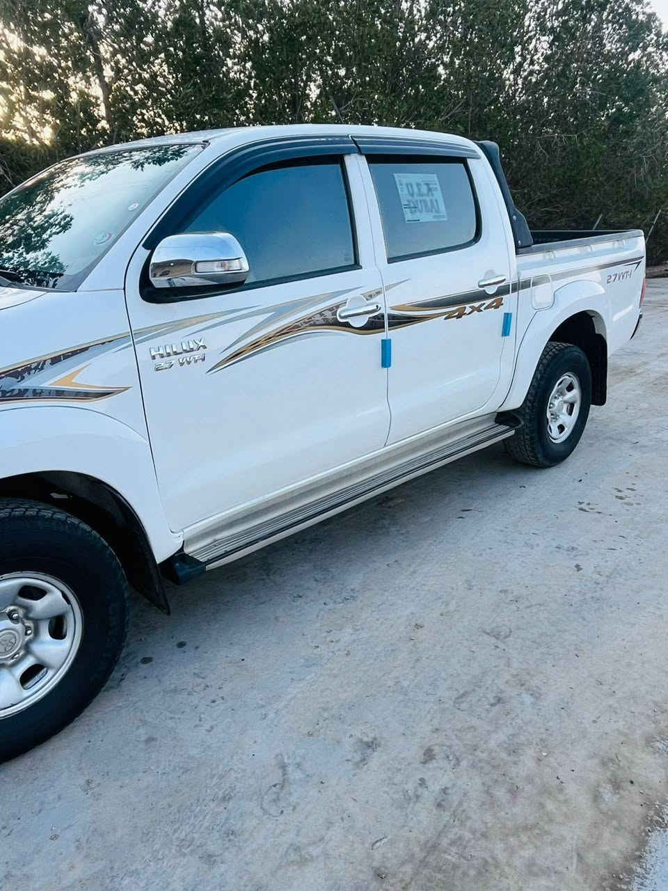 يا الله سلام عليكم 
للبيع تيوتا هايلوكس فور ويل موديل 2014 
وارد سعودي كير عادي سياره كفاله عامه 
كير محرك صدر وره وكدام تخم تاير سياره ما 
تصرف عليها الف رقم شمالي سنويه ل27 
تريد وكاله تريد تحويل سعر 195 وبيها مجال قليل 
عنوان واسط صويره شحيميه 
***********
