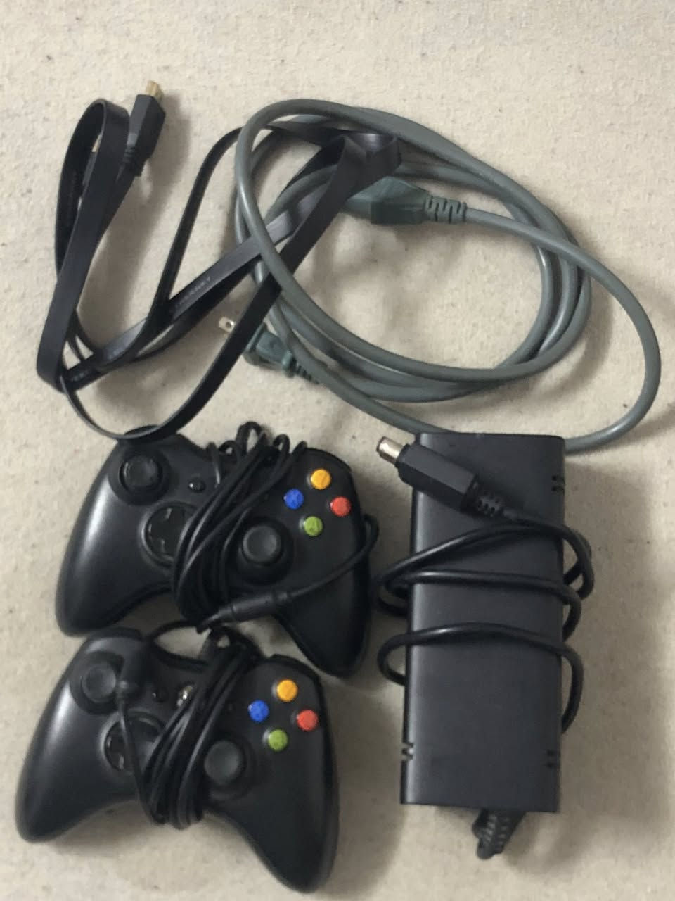 ⚠️
🇮🇶

سلام عليكم متوفر للبيع
جهاز: xbox360 
التخزين :250gb
النظافة جيدة جدا مثل ما موضح بالصور
اللعاب : 82 لعبة ابرزهن gta5 و call of duty 
كامل الملحقات الاصلية ماعدا الجوستكات واحد شغال الثاني بي خلل بالكير 

السعر 115 ⚠️وبي مجال للطيبين 
مكاني بغداد ⚠️ الشعب
للتواصل ⚠️واتساب ***********
