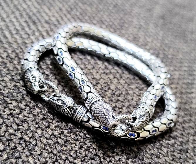 السلام عليكم سوارات ثقيلات خوات . أعلى سعر أبيع للشراي العنوان بغداد ومتوفر خدمة توصيل لكافة العراق


**إذا كنت صاحب هذا الإعلان وتريد حذفه لأي سبب، رجاءا أرسل رسالة إلى الدعم الفني**