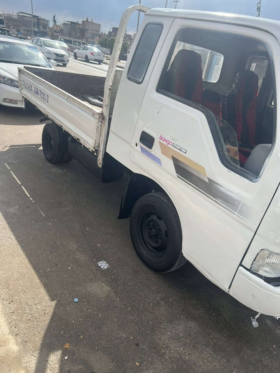 السلام عليكم كيه فنتيره للبيع السياره جاهزه مكينه كير حداده شاصي نضيف مكفول موديل 1996السعر 46وبيهه مجال قليل المكان البصره رقم الهاتف ***********
