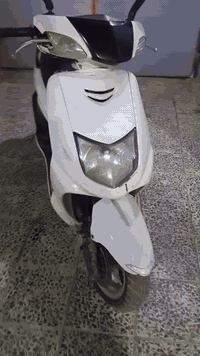 دراجه سكنس نثية 110 ياباني للبيع دراجه نكرة سلف بأي وقت كهربائيات كامله شغالات مابيها اي شي
الدراجه قبل ساعه  بدلت الكابريتر مالتها كامت اذب عندي دخان بيضة تبين فقط من تخلي الضوه جوة الصالنصة ومن تقفل سكليتر بيها اذب دخان مو قوي ضعيف //المكان بغداد حسينيه الراشدية///للتواصل : *********** أو مازنجر متواجد  
 ///السعر 275 الف وبيها مجال قليل
