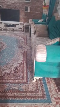 كنب • زولية • معرض