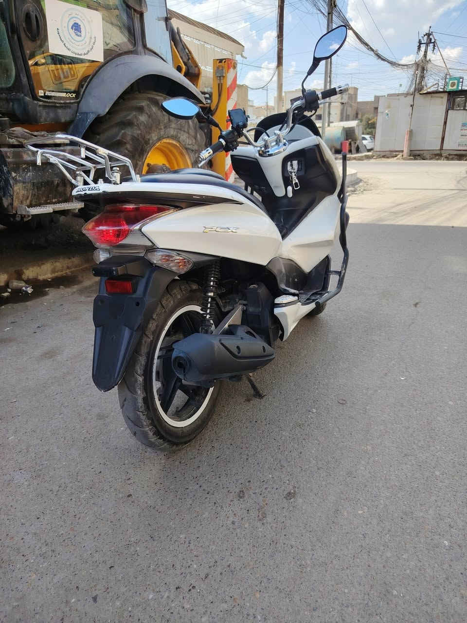 سلام عليكم دراجه بي سي اكس للبيع مكفوله كفاله عامه ياباني شلعه ومعدل كهربائيات فول دبلات جدد المكان بغداد سعر مليون واربع ميه مستعجل على بيعتها شراي يتصل***********
