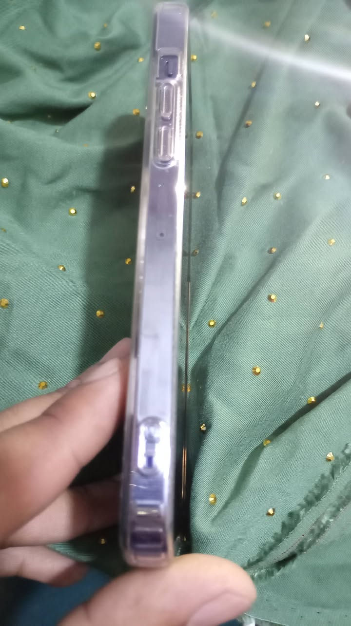 السلام عليكم
ايفون 13برو ماكس شرق اوسط
ذاكره/512 
بطاريه/80 
جهاز اصلي وشرط تفحص وتاخذ ما بدل بيه ايشي  
واستعمال الموبايل قليل وشوفه عينكم النظافه فوول 👌 
السعر 750 وبيه مجال للشراي 
للنو جهاز يستحق هيج سعر بسبب النظافه
رقم الهاتف/***********
العنوان بغداد مدينه الصدر
