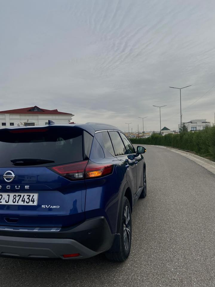 السلام عليكم.     للبيع روج 2021   فول الفول اعلى  شي   
المواصفات 
شاشه كبير 
مقاعد جلد 
مقاعد كهرباء 
مقاعد تدفئه 
ستيرن كهربائي 
5 كامرات 
صندوق شفط 
فتحة سقف 
هندبريك بصمه 
ويل حجم كبير 
المحرك 4 سلندر المرغوب 2500 
بصمة أبواب 
مراية شفط 
فور ويل 
السيارة لوك 
الضرر جاملغ وباب صبغ فقط غير هذا الشي كفاله 
بدون دواخل 

السياره نضافه 100/100 
مرقم كامل سنويه جديد 
مع كتاب تضليل 80 بالميه 
 السعر 235 وبي مجال 
***********  
للتواصل مع هذا الرقم 
او التعليق
