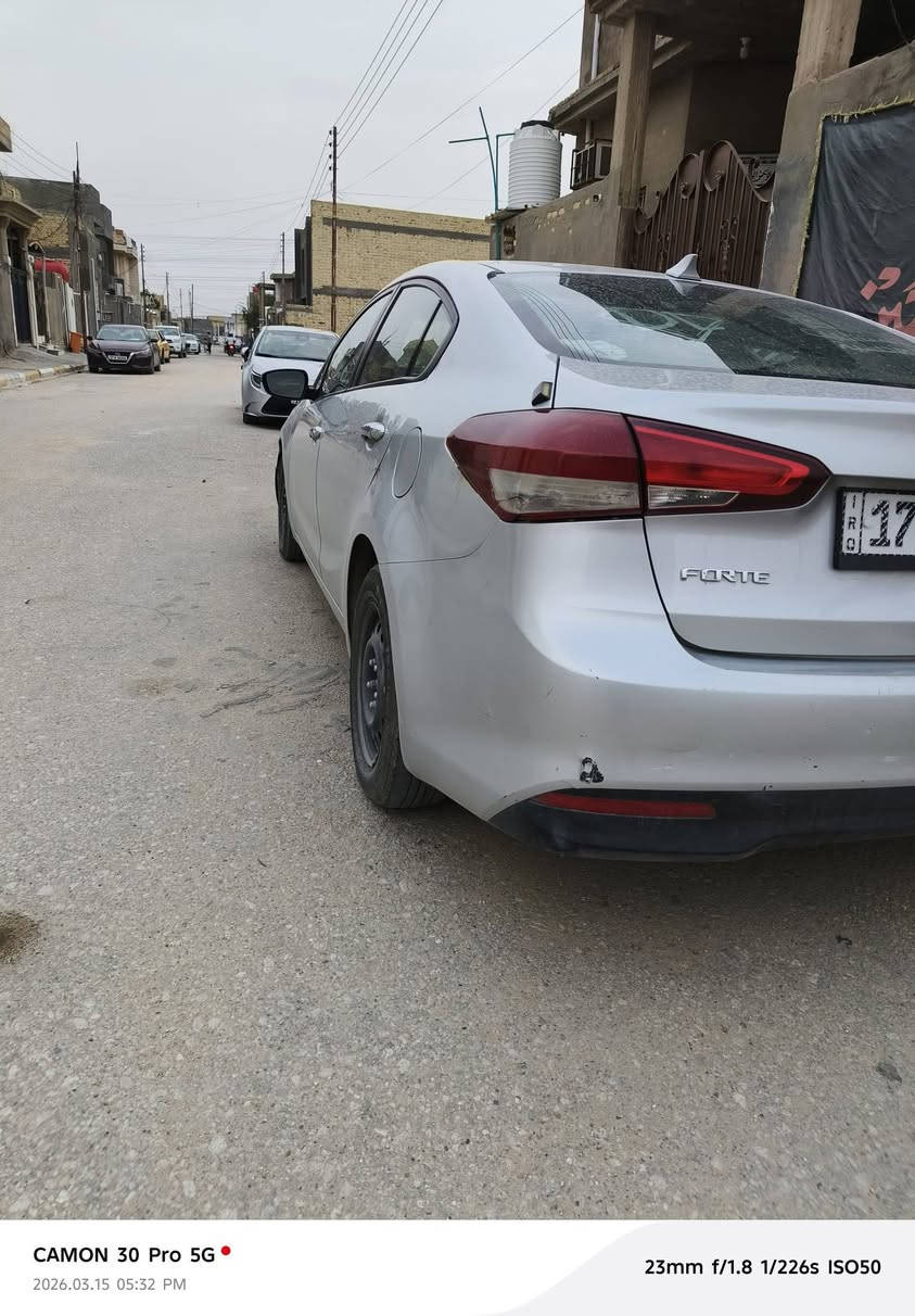 فورتي18 
مكينه جديده قبل شهرين شاده
لاتنقيص ولاتبخير قطعه وحده بنيد مبدل
مراوس بتكسي فورتي أو النترا  18  19 مكاني السماوه
***********
