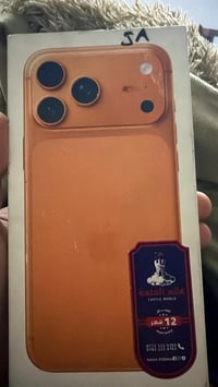 ايفون 17برو ماكس ذاكره 256 بطاريه 🔋100٪؜ مشحون 38 مره جهاز كلش نضيف سع...