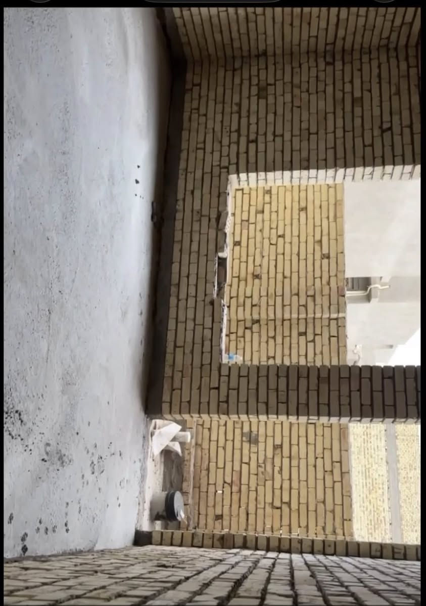 دار قيد الانشاء للبيع بتصاميم مميزا وخارطه مهتمه بادق التفاصيل 250 م طابو ملك صرف السعر 295 قابل للتفاوض للاستفسار اتصال وتساب ***********
