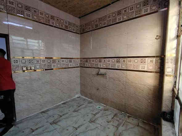 دور #للرهن كافه المساحات متوفر
في الخط ألاول
الموقع 🏡النجف الاشرف شارع الصب عمود 314
مدت سنه وقابل للتجديد 
خدمات كامله 
/ماء/كهرباء/مدارس/سوق/تبليط #عرض17

مساحه البناء 100 متر 🏡
غرفه/صاله/مطبخ/صحيات/ستقبال/مكشوفه

تحتوي الدار على 🏡
 خلاطات/سخان/خزان/مولد/وطني/سطح كامل 

مبلغ الرهن💵 15 💵مليون قفل قفل 
***********
***********
*********** النجف
