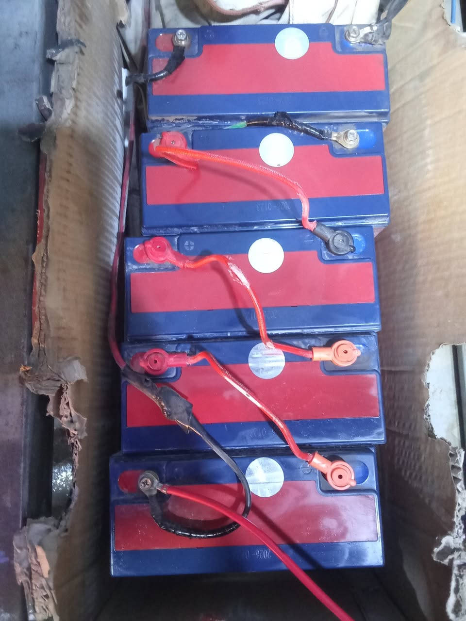 السلام عليكم ستوته شحن للبيع موديل 2024 بطاريات جدد قبل شهر شادهن موضحات كدامك بالصوره سعر 900 الف وبيه مجال مكان بغداد شيخ عمر استفسار عل الرقم ***********
