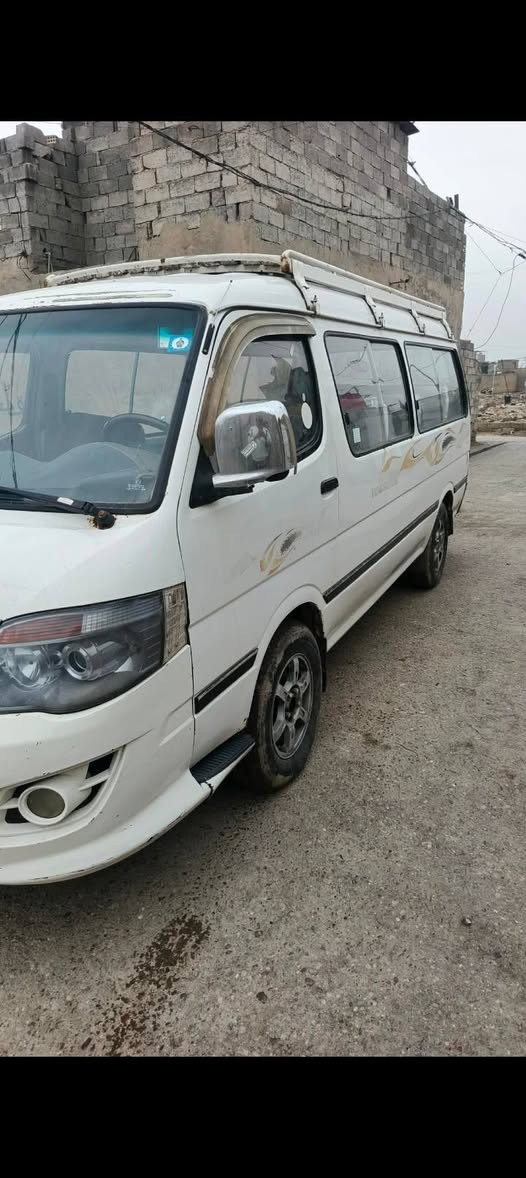 السلام عليكم فتون موديل 2014 رقم قادسيه مكفوله من الصبغ بيه ضربه موضحه بصوره مكينه تنقص تخم تاير السعر 67 وبيه مجال مكان السياره بغداد المعامل للاستفسار الاتصال ***********
