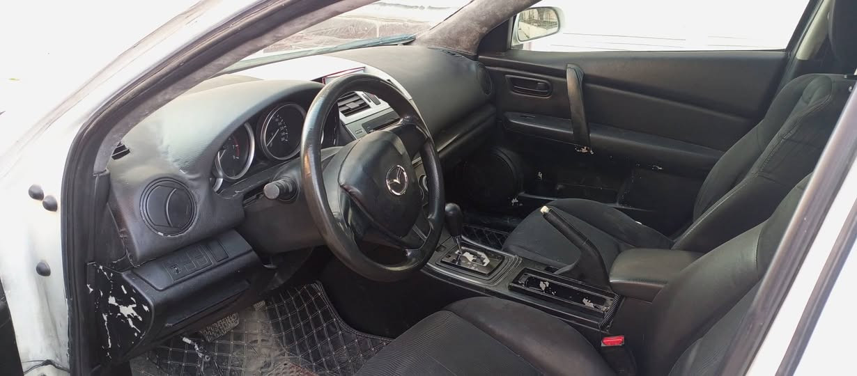 مازدا ٦مۆدێل  ٢٠٠٩ خلیجی مەکینە ٢٠ کامل بۆیاغە شانەکانی مەعجونە گێڕ و  مەکینە و تەبرید بەشەرت سەنەوی بەسەرچووە ٣٧٠ هەزار غڕامەی تێدایە گۆڕینەوش دەکەم تەنها بە bmw ٧٤٠ *********** السليمانية, العراق
