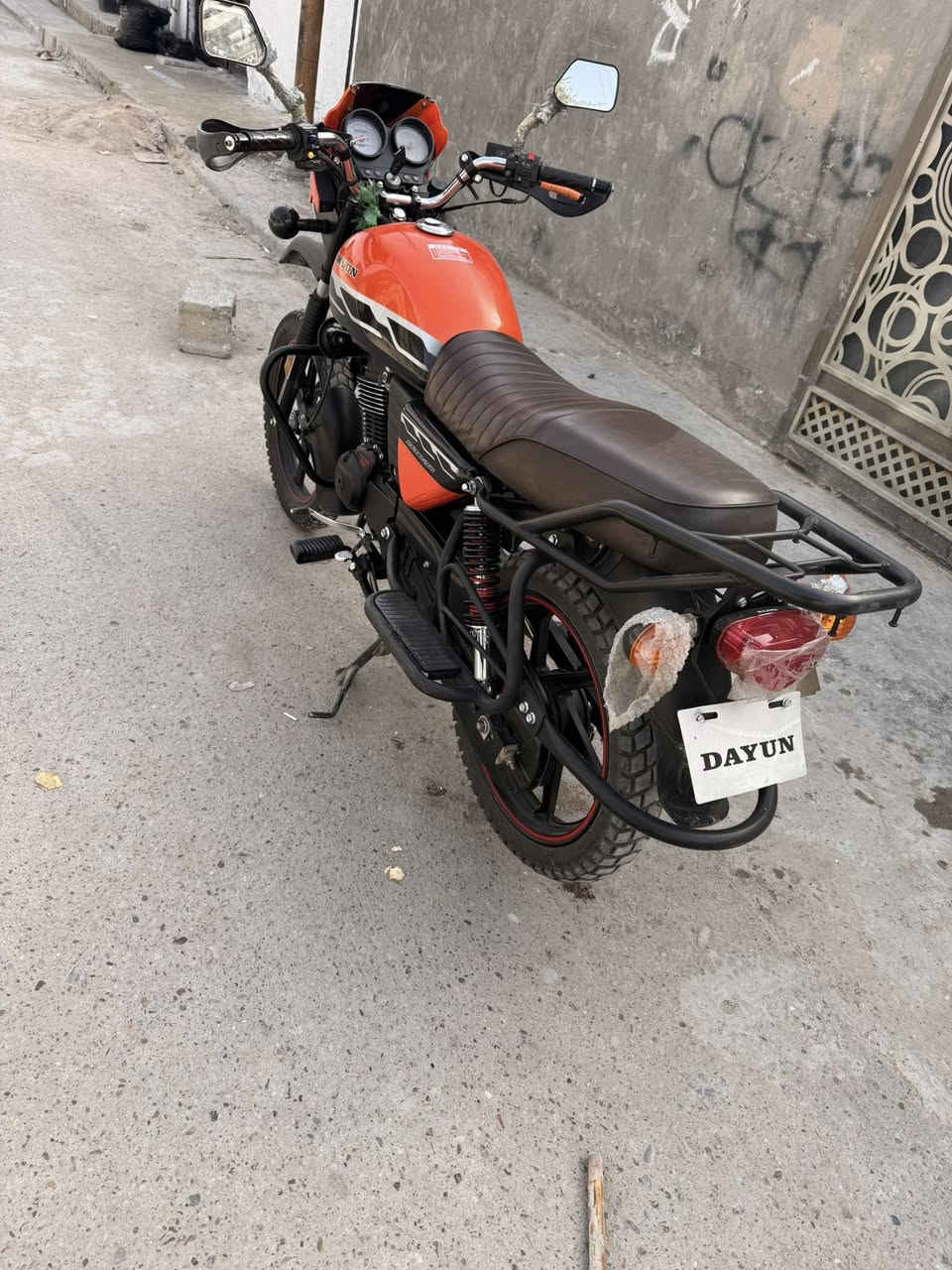 دايوان مديل 2026  رقم وسنويه بغداد 2023 دراجه زيرو كفاله عامه ماشيه 3000الف زيرو بحساب توك ماخذه منل شركه تاير 17للبيع السعرمليونين 2900 وبيه مجال علمن لدراجه سعره منل شركه 3500 مكاني شعب حي لبساتين ***********
