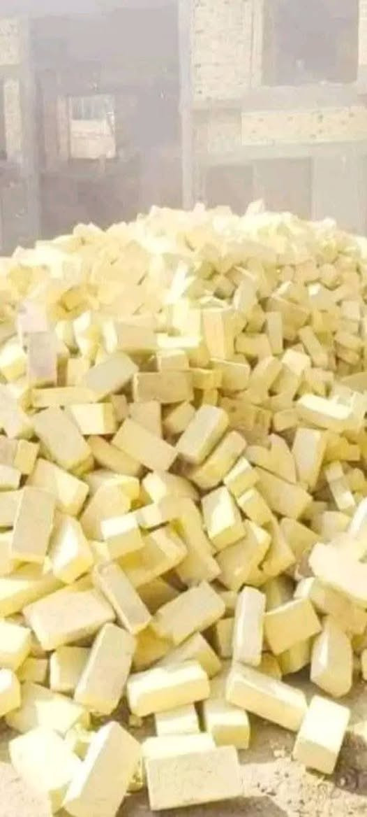 يوجد  #طابوق معامل العمارة
  عدد 8000طابوقه #وزياده500 
#ويوجد #تك 4000وزياده# 250
 ويوجد كسر للبيع 
نوع بيرنا (الطيب-العماره)  
ونوع انجكتر. قوه ولون وعدد كامل وقالب واحد  
ويوجد طابوق درجه ثانيه بانسب الاسعار مواصفات عاليه

الإستفسار الاتصال على الارقام التاليه او على الواتساب

 ***********
