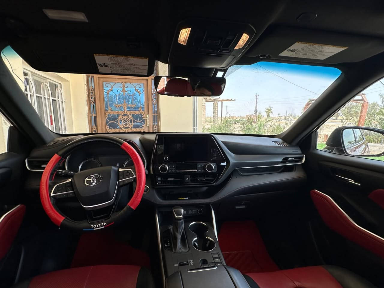 السلام عليكم ورحمة الله 
للبيع نقداً 
تيوتا هايلندر 
موديل 2023 
اربعه سلندر تيربو 
رقم بغداد جديد 
فول مواصفات XSE 
ضرر جاملغ وباب وبنيد 
رقم الشاصي مع المنشور 
ماشيه 49 الف ميل 
مكانها صلاح الدين / العلم 
السعر 295 قابل للتفاوض 
***********
***********
