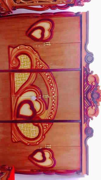 غرفه للبيع لسعر 750وبيها مجال رقم هاتف ***********
