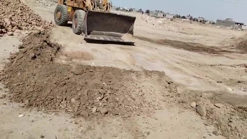 شفل عادي محرك بي موديل 79 رقم بغداد اصفر مكان الشفل رمادي الاتصال ***********
