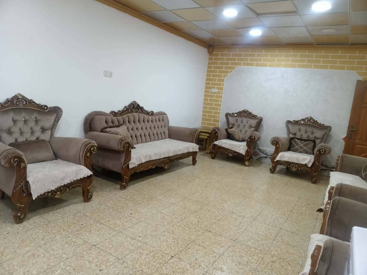 تخم زان تركي.. حطاطه فول.1/1...وياه مفرش كامل..بيع&مراوس..شراي يتصل..***********..../واتساب..***********...اكو سياره توصل...
