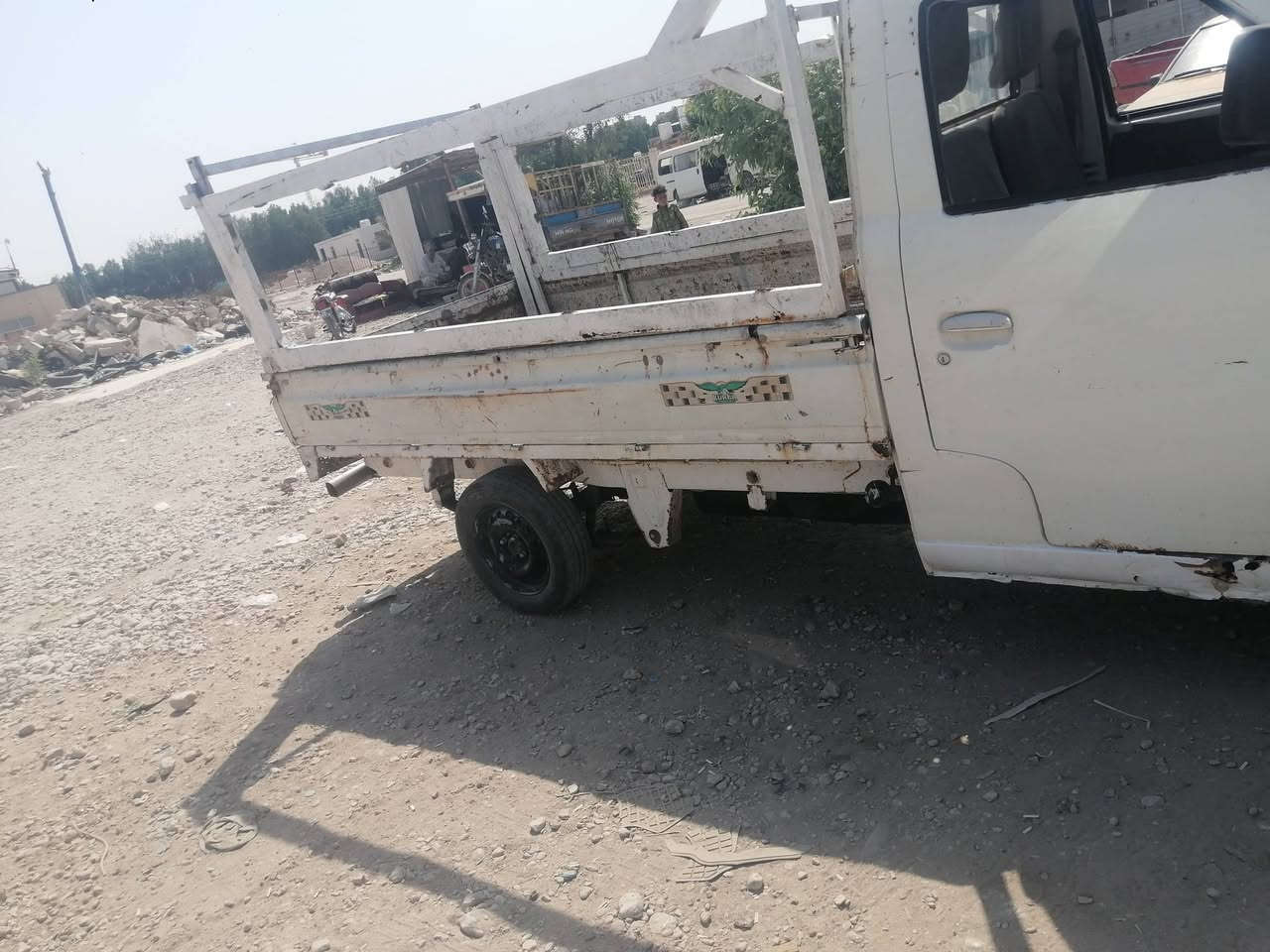 سلام عليكم من رخص الإدمان مدير الكروب المحترم كيه اليفان بلاديه موديل 2012 سنويه الغايت2028 سياره بدون راعي بدون راعي السعر 17 وبيه مجال الشراي لاستفسار تصل *********** مكاني كربلاء قرب سيد سماعيل
