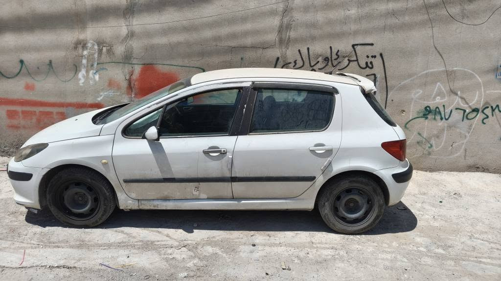 بیجو 307 
مودیل 2006
 بە شەرتی تەحویل و بە ناوکردن 
رەقەم بەغداد ئینگلیزیە سەنەویە و ڕەقەمی تازەیە
بێ سەر ئێشە سەیارەکە مەسرەفی ئەوێ
سعری 40 کەمێک مەجال
. 

سيارة بشرط تحويل
 رقم بغداد انجليزي رقم و سنوية جديد 
سعر 40 شویة بي مجال 
اخوية لا تعب رأسي سیارة يرادلة مصرف 
 *********** 
 *********** كركوك, العراق

