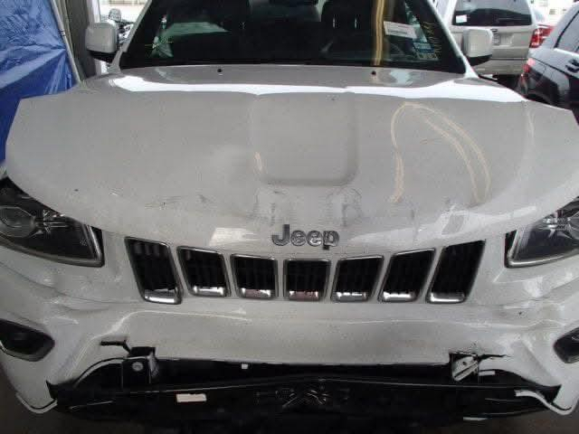 السلام عليكم جيب امريكياً موديل 2014مكينهً كير اكسل حداديه تخم تاير        لايت زنون بيع او مراوس حسب القناعه السعر 180 وبيه مجال شي قليل *********** مكانً بغداد 
صور حادث امريكا ناشرهن
