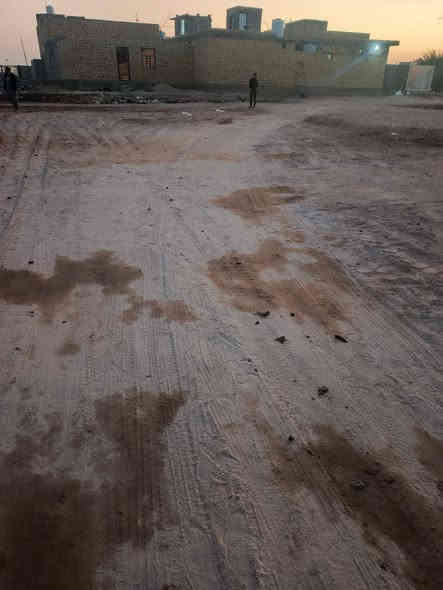 قطعه زراعيه 300متر  ركن ع 3شوارع  منطقه ال نياز شارع البيطره قريب للشارع العام      
*********** Colombo
