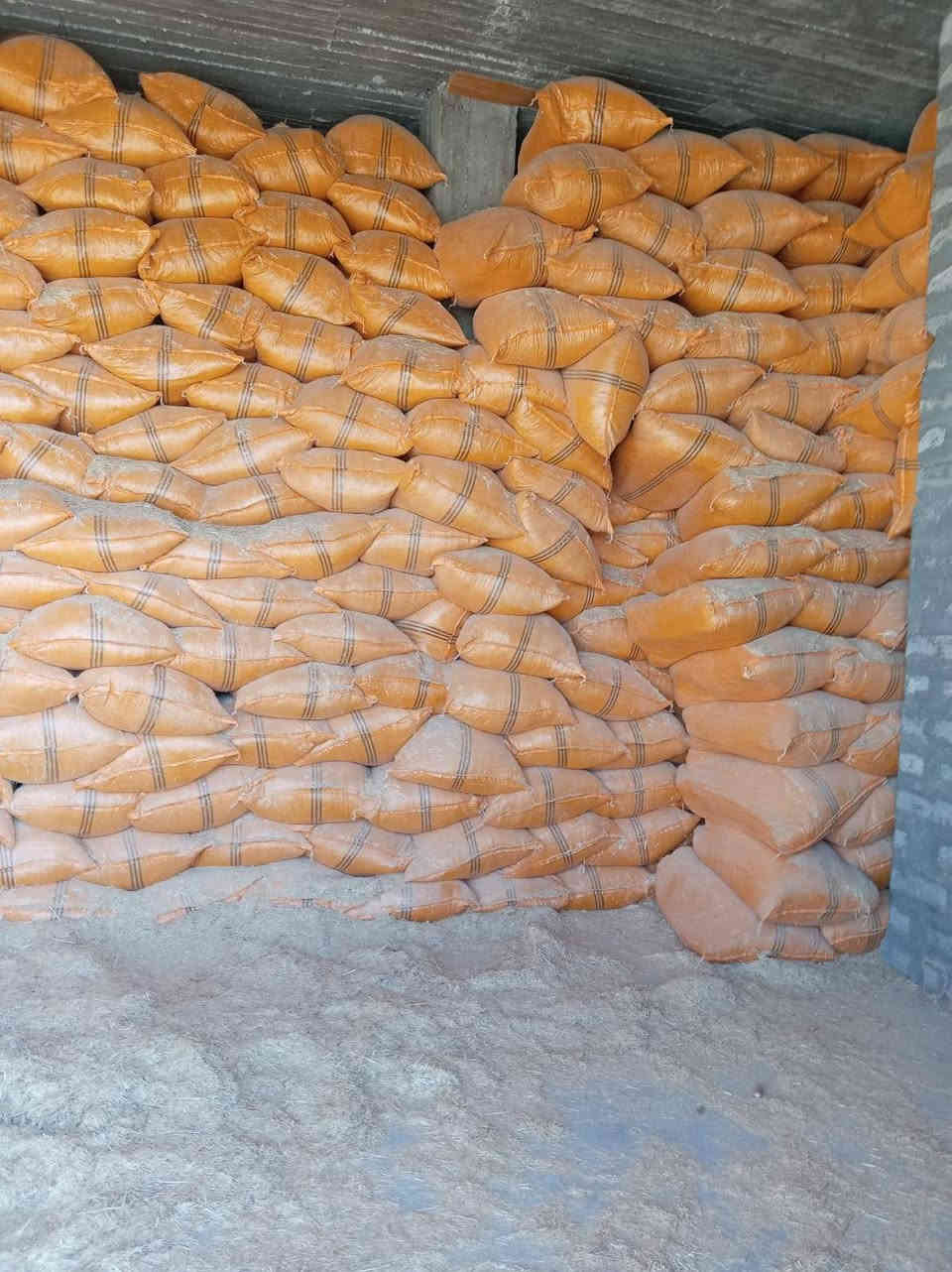 السلام عليكم ورحمه الله وبركاته
تبن للبيع شليف أبو 70 تبن درجة أولى سعر الزوج 7000 توصيل مجاني للمناطق فقط المذكورة الضلوعية بيشكان الأسحاقي المعتصم الحردانية مراسلة الصفحة على المازنجر أو الأتصال على الرقم /*********** /*********** 
ويوجد خدمة توصيل أجرة بغداد وديالى والأنبار
