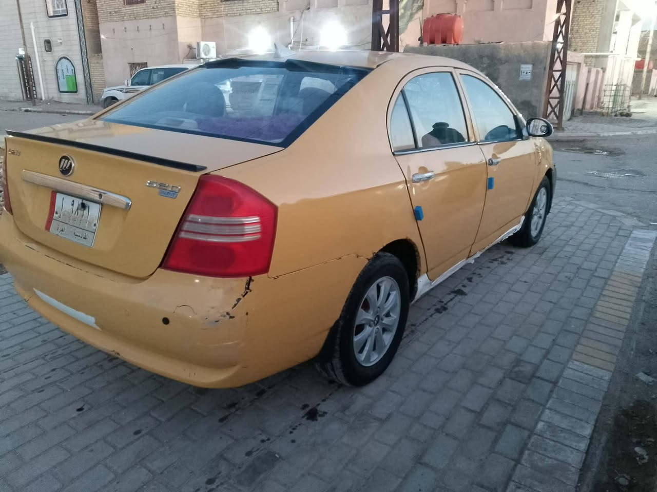 السلام عليكم
اليفان 620 موديل 13 
رقم قادسيه مالكه سماوه مشروع وطني مصفره هيئه 
سياره جاهزه وحلوه كبل اطلع ع باب الله
تخم تاير حداديه كلشي نظيف
كير ومحرك كورلا كير عادي نظيفات
مسبوغه عام ابيع شوف العين 
كهربايات كلها شغاله حتا كيجات
سعر 25 وبي مجال حك جيه مكاني سماوه قضاء الخضر. ***********
