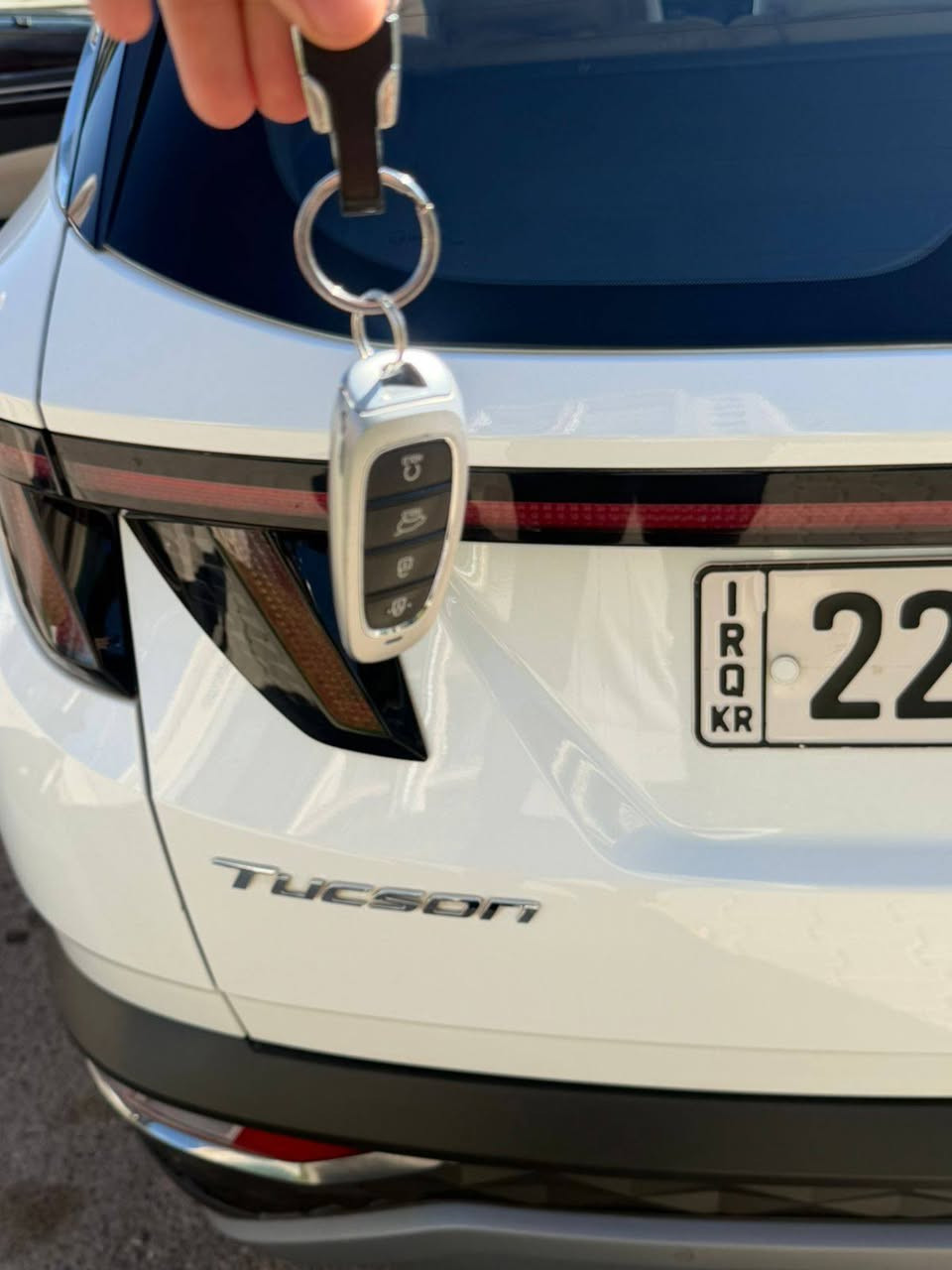 السلام عليكم
توسان 2024.   خليجي سيارة وضع شركة 
سيارة كلش جديدة 
السيارة بحالة الشركة قطرة صبغ مابيهة
ماشية 24الف كيلو محرك 2000دوش 
رقم اربيل بسمي شرط التحويل 
مواصفات /بصمه وتشغيل عن بعد /شاشة كارلي بلي /دخول ذكي/مري شفط /شاشة الكتروني/كشنات كهرباء/هندبريك بصمهة /وبعد بيهة مواصفات 
سيارة بوضع الشركة ترايك لمكة شرط 
مكان السيارة اربيل اي استفسار اتصال عل رقم ***********بي واتساب ابو محمد
