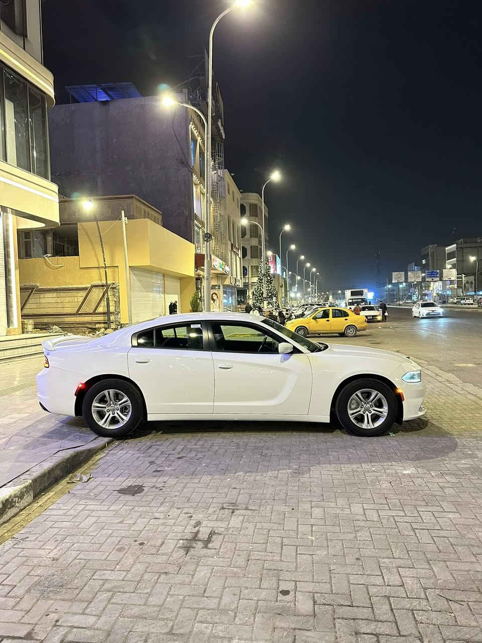 سلام عليكم جميعًا خوان / بس ليدور جديد ومابي تلحيضات يتصل
للبيع جارجر موديل ٢٠١٩ كلين تايتل كفاله عامه وارد كندي ❣️

سياره مكفوله كفاله عامه حته دعاميات كفاله من زلغ ومن بارد 

كفاله حته من رصعه ومن طخه ومن زلغ سياره جديد سليفون 

جديد وحله من صور كلين تايتل شرط فحص / وارد كندي 

مواصفات معروفه فول ما عدا الفتحه 

كشنات كهربائي 

كشنات تتفه 

شاشه جبيره 

حساسات خلفي رادار جنح اصلي 

كشنات حضن مخمل 

تخم تاير جديد اصلي مشلن/ ويل بلاد اصلي / حساسات اطارات 

لد زنون ثلجي ❄️ بلاد 

محرك 3600 / سته سلندر 

سستم سماعات 

شاشه كاربلي بلوتوثً/ كتلوكات شركه ولبصمه وياهه 

مثبت سرعه تحكمات فول 

لون ابيض ثلجي ❄️ 

سياره جديد وجاهزه وبعد احله من صور ستخدام شخصي 

مكينه كير حداديه تبريد كله بشرط الف ما ذب عليهه تخم تاير 

حجريات شركه بلاد 

سياره ماشيه ٨٠ حقيقي وشرط الفحص ستخدام قليل 

عداد سرعه ٢٦٠ كندي 

رقم اربيل جديد باسمي تريد تحويل او وكاله حاضر باي وقت 

سنويه وهزه ورقام كله جديد باسمي توني مجدد لحد ٢٠٣٠

لاستفسار *********** تصال او وتساب 

مكان البصره جنينه/ ملاحضه سياره كفاله خارج العراق وداخل العراق
