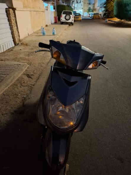 سلام عليكم 
دراجه للبيع سكنز فحل ياباني🇯🇵 نوزل خطين قبق نفخ  تدفئه يدات دراجه بلاديه مثل ماواضحه بالتصوير دراجه جديده مصار هواي نزلته من رمبه   دراجه كلش جديده كلشي بيه اصلي ماكو تجاري المكان بغداد أي ستفسار تفضل خاص رقم *********** #الجميع
