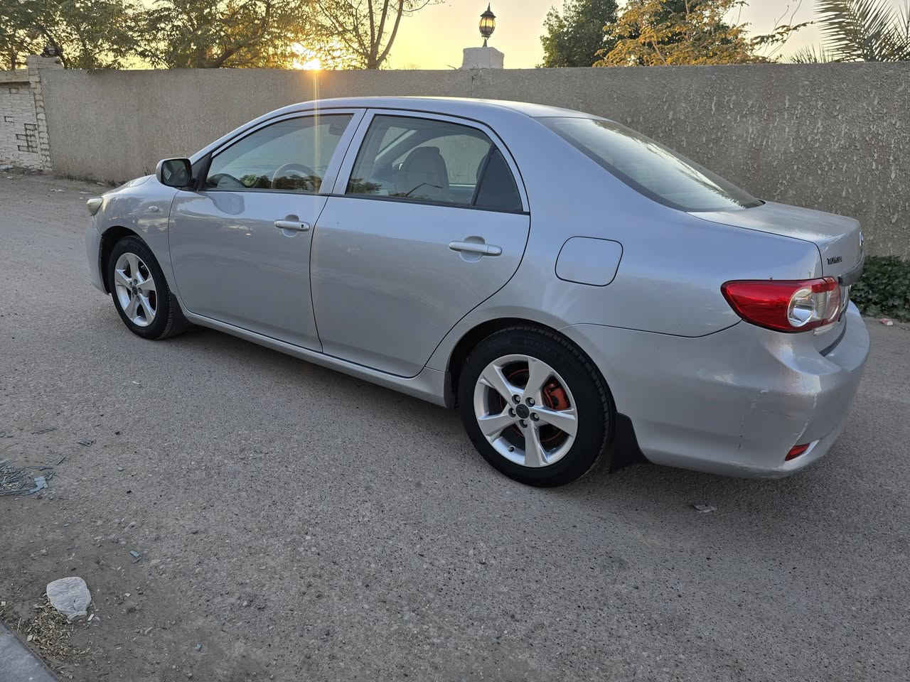 ياالله سلام عليكم كورلا ٢٠١٣ خليجي شركه العامه سياره جديده وجاهزه من كلشي مكينه كير ع بلاد مامفتوحات شرط الفحص بيهه باب خلف الصدر صبغ وسونار داخل المنشور رقم اربيل تريد تحويل تريد وكاله السعر ١١٧ مكاني بغداد البياع ***********
