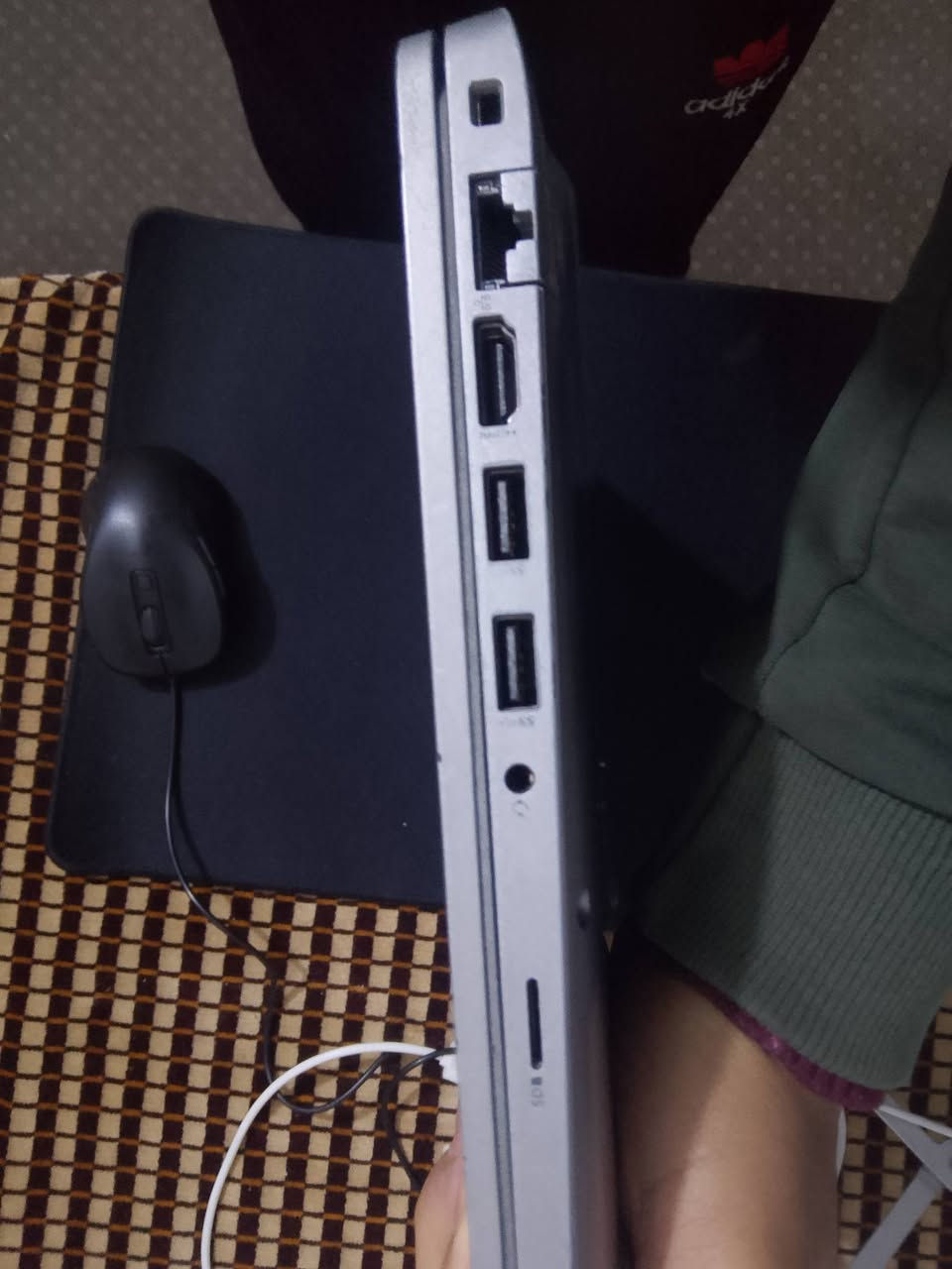 سلام عليكم 
لابتوب من dell 5420
cor i7 1185G7 ✅
رام32 ddr4  ✅
هارد 512ssd  ✅
كارت شاشه 16g. ✅
شاشه lps لمس.  ✅
كيبورد انكليزي ضوئي✅
منفذ HDMI ✅
منفذ USP عدد 2    ✅
ومنفذ تايب سي. ✅
ومنفذ سماعه ✅
منفذ لان. ✅
ويندوز 11pro. ✅
بصمه قفل ✅
ملحقات:  شاحنه اصليه تايب سي 65واط+ماوس باد+كيبل HDMI+ماوس واير لس😍
كل هذه بسعر (520الف) مكاني حله منطقه جمجمه


**إذا كنت صاحب هذا الإعلان وتريد حذفه لأي سبب، رجاءا أرسل رسالة إلى الدعم الفني**