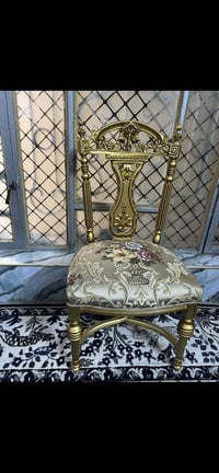 للبيع مكان بغداد السعر ٩٠٠  07731789800