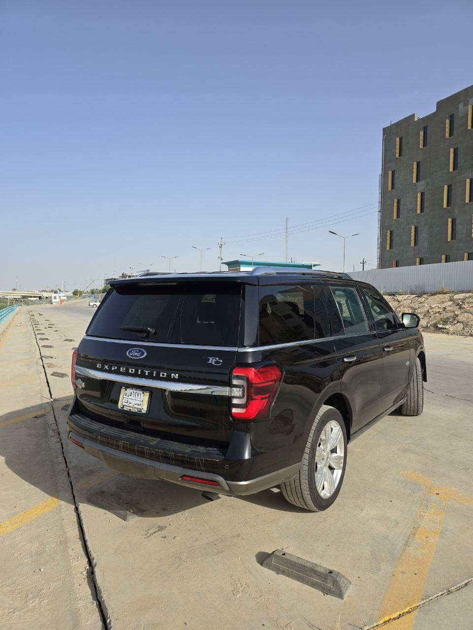 مواصفات
1KING RANCH 1\1فول فول  فئه 
السعر340 وبيه مجال للشراي
1_ماشيه40
2رادارات كامره 360 
3 كشنات جلد تدفئه تبريد كهربائيات 
4 استيرن ميموري 
5 تحكمات استيرن 
6 عداد دجتل متغير الالون حسب المود
7 سبع موادت سياقه 
8 السياره مختمه بالكامل كنك 
9 سبع راكب ملكي  
10 تخم تاير جديد 
11 بنوراما
الأستفسار الرقم ***********
