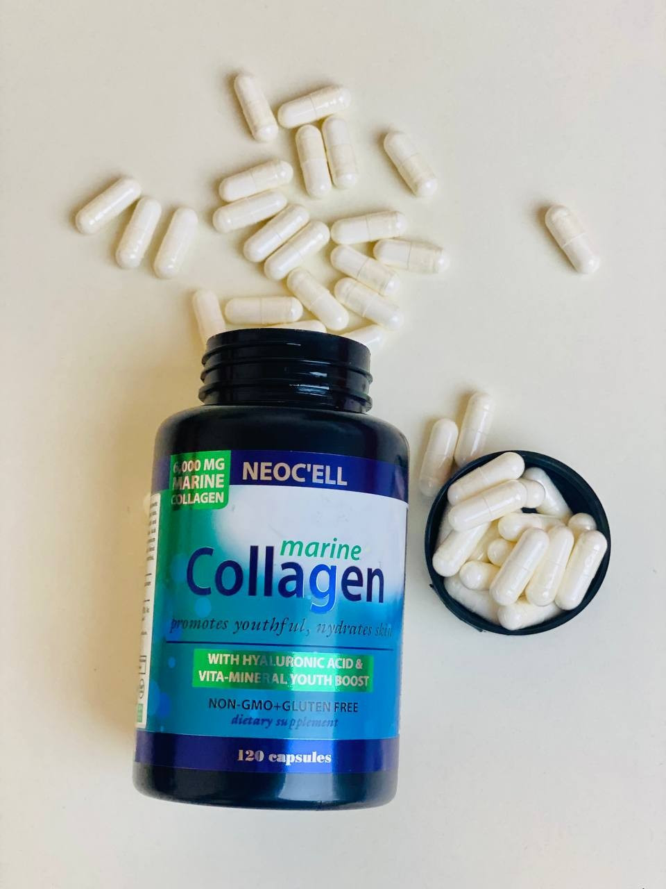 كبسولات الكولاجين للبشرة الأمريكي 🇺🇸

✔تحافظ على نضارة البشرة. 

✔تعمل على ترميم خلايا البشرة. 
تقاوم الشيخوخة وتؤخّر علامات التقدّم في العمر كالتجاعيد والخطوط الدقيقة في الوجه؛ لأنّها تعوّض الجلد عن الكولاجين الطبيعي الذي يفقده مع الوقت. 

✔تشد البشرة المرتخية وتزيل الخطوط الدقيقة وتخلّص من التجاعيد حول العينين والشفتين. 
✔تعالج التشوّهات الناتجة عن الجروح وآثار حبّ الشباب. 
✔تمنح البشرة المرونة والنعومة. 
✔تفتّح لون البشرة.
✔ تساعد على امتلاء الخدود.
👈 فوائد كبسولات الكولاجين العامة
✔ تزيد قوة بصيلات الشعر وبالتالي تقلل من تساقطه وتعزز كثافته. 
✔تحسن صحة الشعر وتمنحه اللمعان الطبيعي.
 ✔تعالج الآلام الناتجة عن التهاب المفاصل.
✔ تغذي عضلات الجسم وتزيد من قوّتها وتحسن أدائها.
✔ تزيد قوة الغضاريف، والعظام، والأسنان، والأظافر.

يحتوي على 120 كبسولة الأصلي أمريكي 🇺🇸#حبوب


**إذا كنت صاحب هذا الإعلان وتريد حذفه لأي سبب، رجاءا أرسل رسالة إلى الدعم الفني**