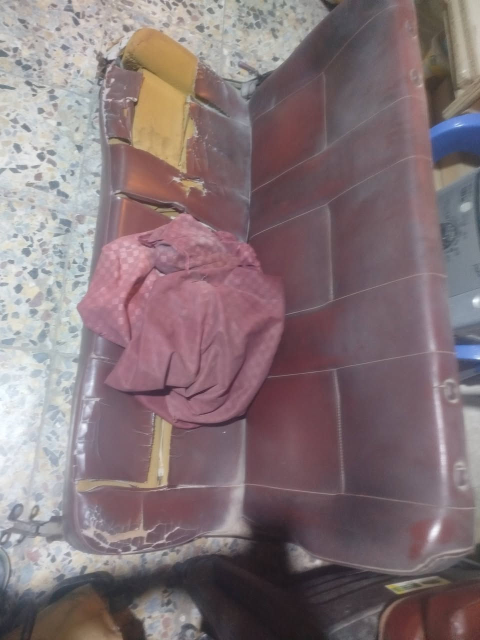 السلام عليكم كشنات بلاديةمال فتون عنواني بغداد الزعفرانية بدون كشنات الصدر وقلابي نقص وأحد 400 ألف ***********
