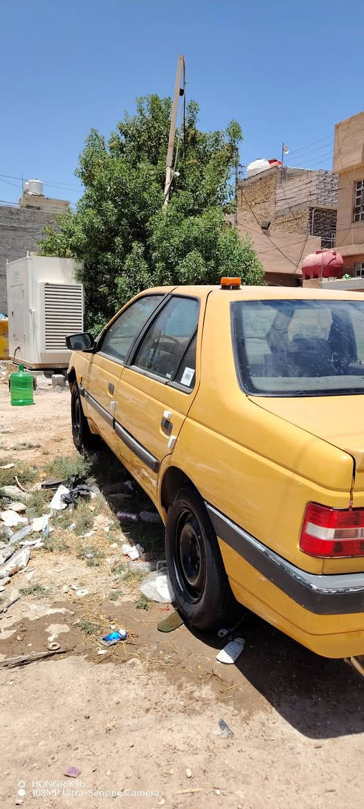 سلام عليكم بيجو 405جي ئل اكس مديل 2015سياره حلوه ونضيفه رقم بغداد مسطره بيها جاملغ خلفي صبغ مكان السياره كربلاء كنطرت السلام الشراي يتصل *********** سعر السياره 47وبيها مجال حك الجيه
