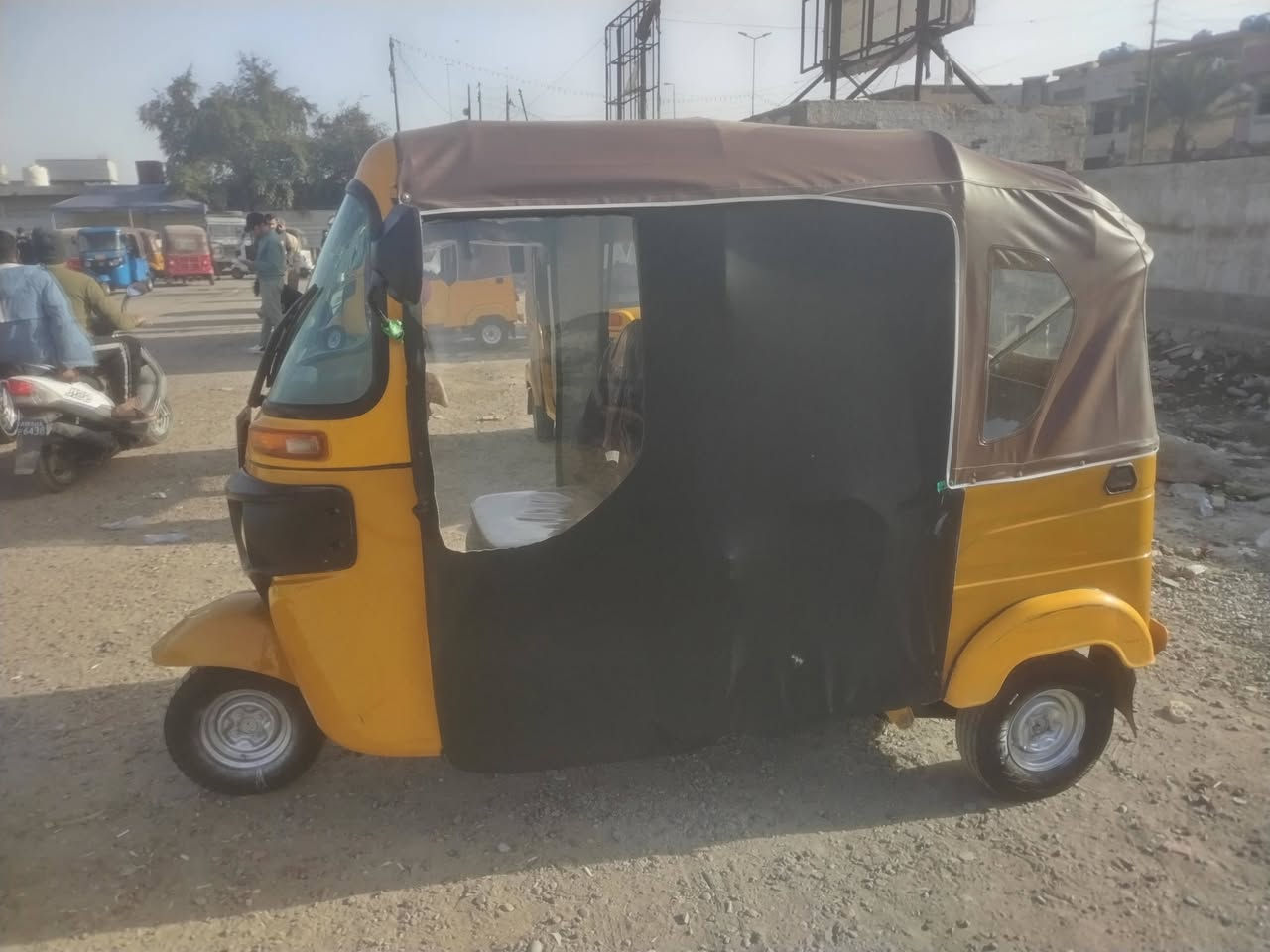 كفالة عامة (قطرة صبغ ماكو بدون تعمير مكينة برغي ما مفتوح بيهة)
21 رقم وسنوية انكليزي
***********
