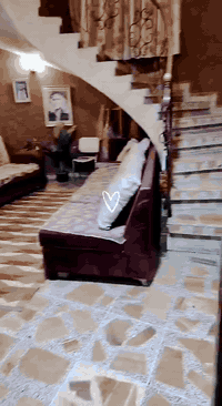 : بيت طابو ٢٥٠متر بلمشراك قريب للشارع العام نظام شقتين كراج حديقه منطقه تبيلط مجاري بناء حديث درج داءري عدد غرف ٦منام مع مجمع حمامات داخلي وخارجي
[ اقرب نقطه معد الياس العالميه في المشراك 
بصره
فقط للبيع
ت
***********
***********
العنوان 
بصره المشراك قرب السنتر
الثالث
قرب معهد الياس العلميه المشراك
تعالوا وشوفوا 
البيت باسم واحد
