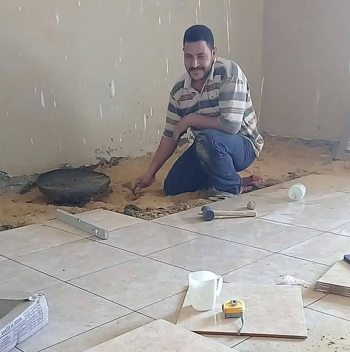 خلف متفرغ بالط بغدادتسلم مهندس كاشي مرمر بارسلين***********
