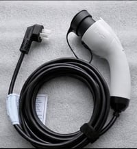 شاحن byd الاصلي  السعر 75الف 07707054348 متوفر توصيل