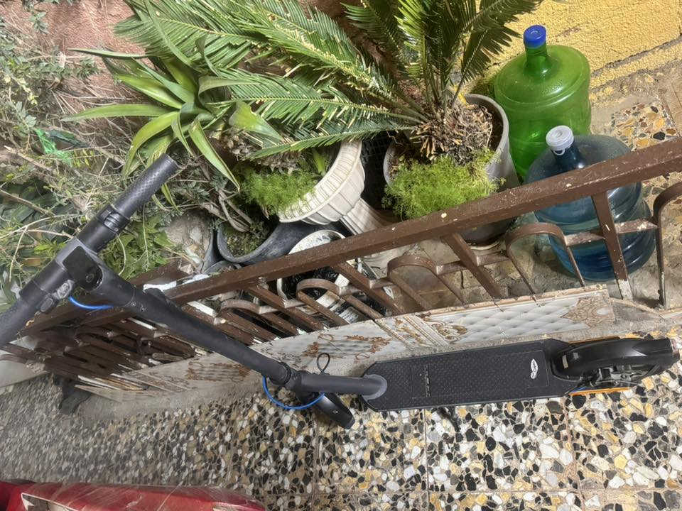 سلام عليكم دراجه شحن البيع نقصه شاحنه دراجه كلش نضيفه نقصه بس شاحنه كله شغاله ونضيفه معنه الكلامه عنواني حي اور هاذه رقمي خابر وبل خدمه ***********
