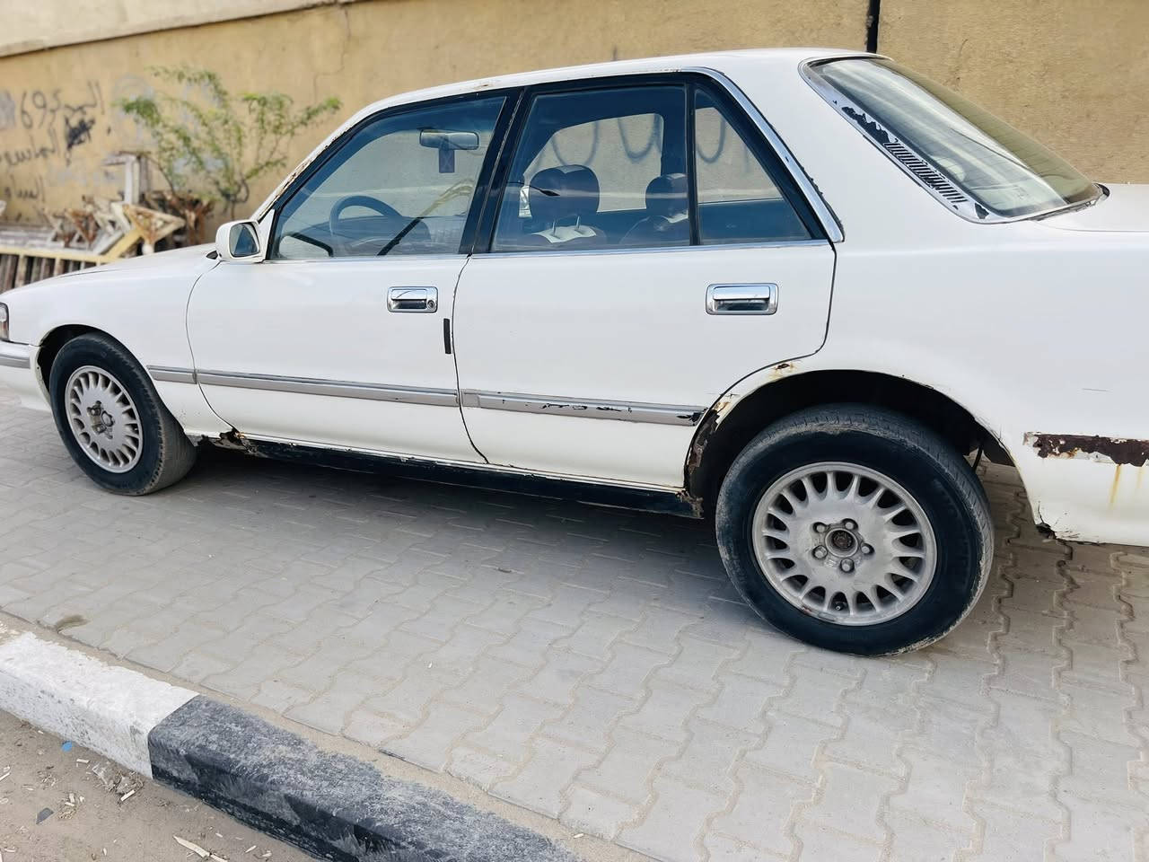 تويوتا كروسيدا 1994 ايسر بلاد
رقم بصره ب اسمي سنويه لل28 
محرك ونجي بي صوت بيرن بكن 
دواخل حلوه نضيفه 
تايرات انضاف صار فتره قليله من شادهن 
انطيك منضومه مال تبريد نضيفه وتخبل بس تشد 
بيه شوي خياس بلبدي بلدواير و الجاملغات الاماميه والباب الي ورا العبري 
يرادله ترتيب كهربائيات ترتيب بسيط انا توني عايد الضفيره الرئيسيه بس اكو امور بسيطه يرادله ترتيب مثل الايت الهورن هيج امور 
رقم بصره مشروع وطني تاخذه كبل تحول 
سعره 35 وبيه مجال 
للتواصل *********** 
عنوان بصره
