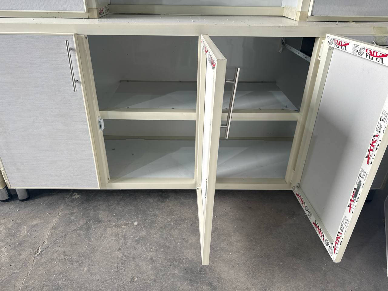 كاونتر مترين  ارضي وملحق مع سنك (متر وعشرين )مرمر 

 السعر  300 الف 💙💙

يتوفر لدينا خدمه توصيل لجميع المحافظات العراق 🩵🩵

كاونترات المنيوم  ❤❤


**إذا كنت صاحب هذا الإعلان وتريد حذفه لأي سبب، رجاءا أرسل رسالة إلى الدعم الفني**