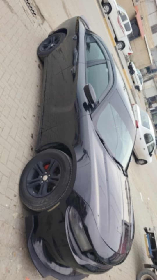 بسم الله .. جارجر 16 
تو ويل المرغوب 
حادث فقط جاملغ ايسر 
بدون ايرباك 
بدون دواخل كلشي على البلاد 
كير ومكينة ماشاءالله ولا ملعوب بيهن
 مكينة 3600 ️
ماشية ١١١ ميل
رفقت صورة الحادث والسونار كذلك

تايرات جديدة وباتري جديد وادامة جديدة
بيها كم مكان بارد موضح بيها سونرات اثنين وين ميعجبك افحص
شاشة شادلها ب300$ اندرويد كل التطبيقات بيها
اخوان السيارة نظيفة حيل وعلى ايدي شادلها منضومه غاز انسه الصرف
مكانها بغداد 
عارضها ١٧٥ ورقة ترهم مراوس بس كون شي نضيف  
رقمي ***********
