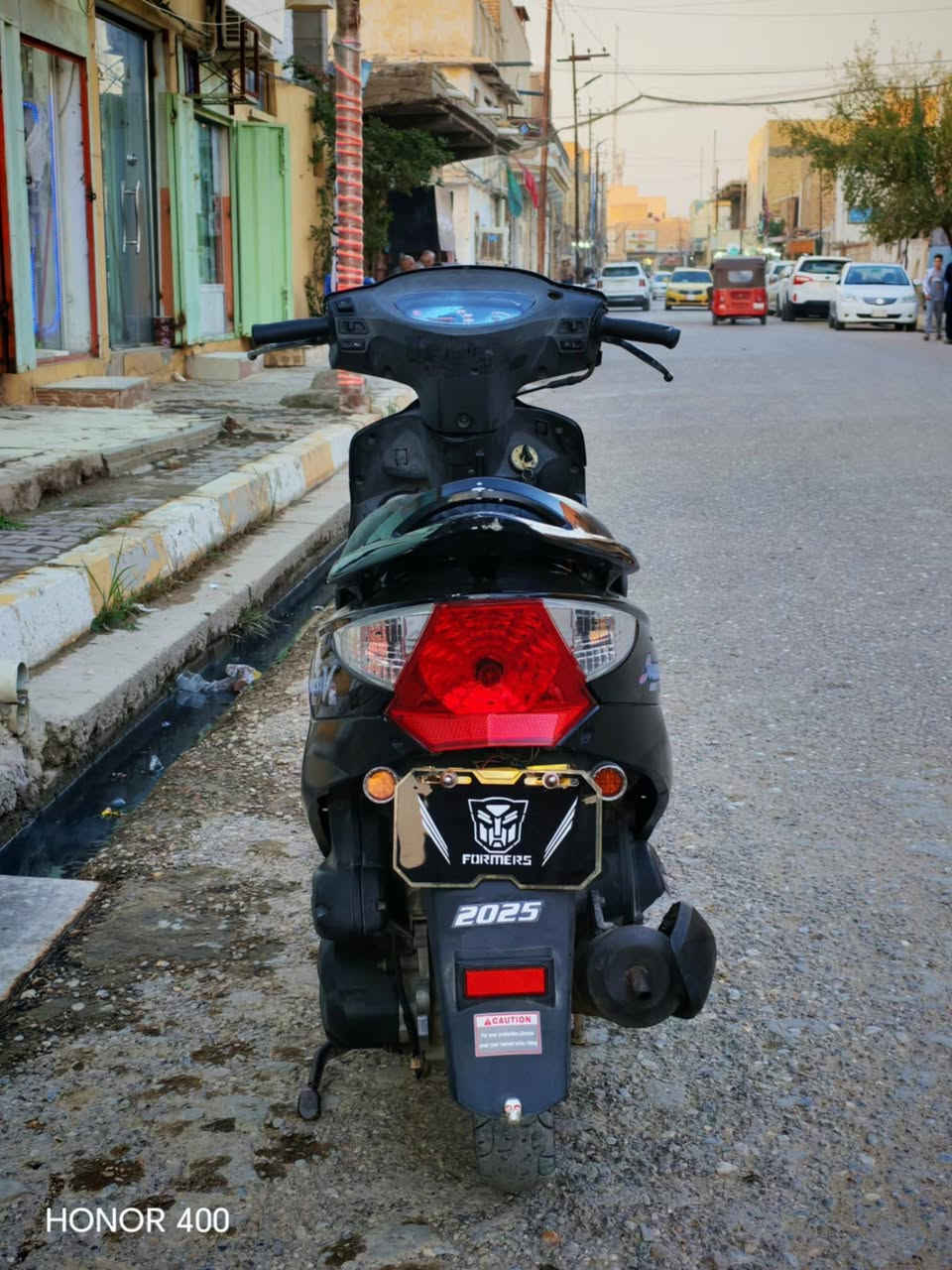 السلام عليكم 
دراجة في تو 2013 للبيع 
محرك 125
مكفولة 
ب850وبيها مجال 
للاستفسار ***********
