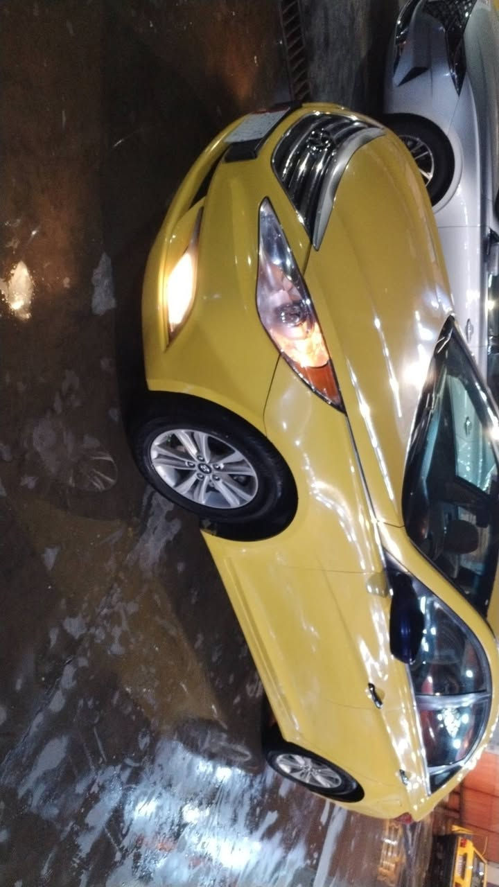 سوناتا ٢٠١٢ بسمي مصفره هيئه وغرامات
السيارة مبدل بنيد جاهزه للأخير
خطهه دوانيه بغداد
بنيد مبدل فقط
رقم بغداد انكليزي باسمي 
سعره ١٠٥ وبيها مجال
الشراي يتصل وبلخدمه
***********
