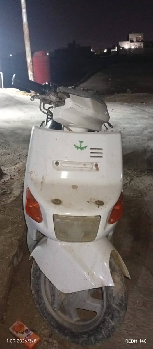 دراجه للبيع 60 بيكم رايتها ب 80,000 وبيها مجال***********
