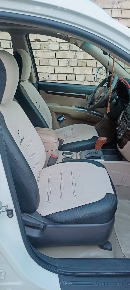 السلام عليكم 

من رخصة الادمن المحترم 

سنتافي للبيع موديل ١١ خليجي 
فول مواصفات واحد على واحد 
كفالة عامة شرط 
فتحة
  ٦ سلندر دوش
 فور ويل دفع رباعي ٧ راكب ٣ قطع تبريد 
رقم بغداد بأسمي مشروع وطني وين ما يعجبك تحول 
مري شفط + اشاره بالمري تحكم استيرن 
كير و محرك خير من الله 
السيارة خير من الله ادامة كاملة للسيارة تخم اطارات جدد 
جرس من تعبر ١٢٠ 
سنوية لحد ٢٠٢٧ 

ب١٤٠ وبيها مجال ان شاءالله عنواني بغداد _ التاجي ام الجدايل 
***********
